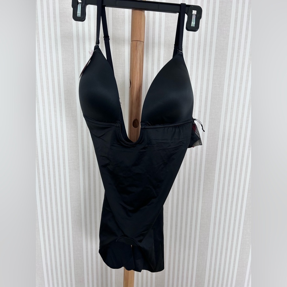 SPANX Suit Your Fancy Black Plunge Low-Back Bodysuit Convertible Straps XL NWT - Picture 6 of 13